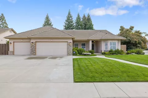 617 W Evergreen Ave, Visalia, CA 93277