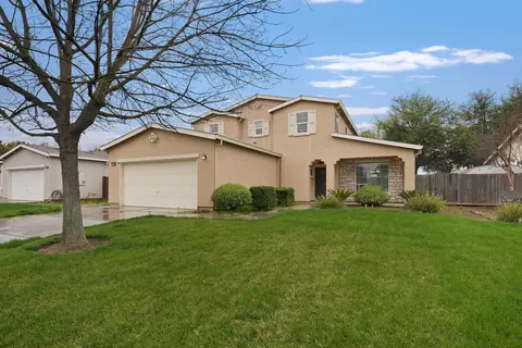 1125 Elder Ave, Dinuba, CA 93618