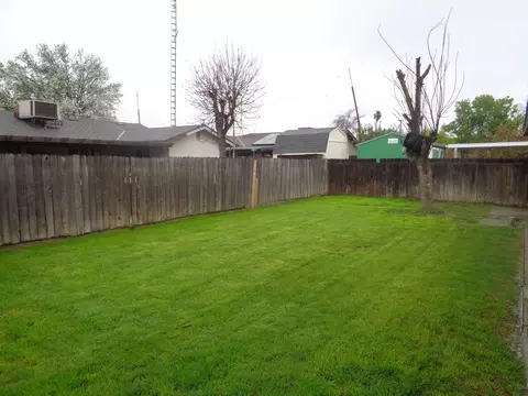 1173 Van Ct, Hanford, CA 93230 photo 32