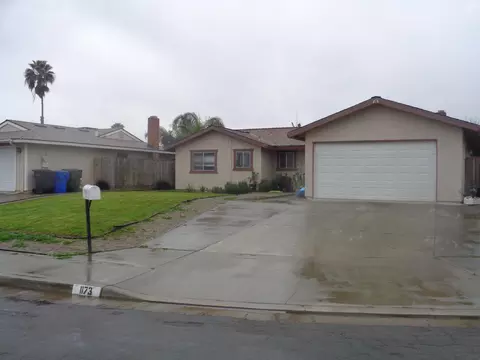 1173 Van Ct, Hanford, CA 93230 photo 3