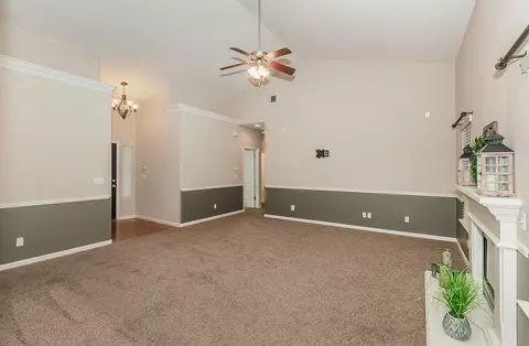 261 E Gibson Ave, Reedley, CA 93654 photo 8