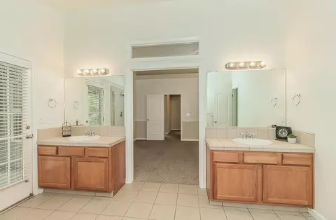 261 E Gibson Ave, Reedley, CA 93654 photo 24