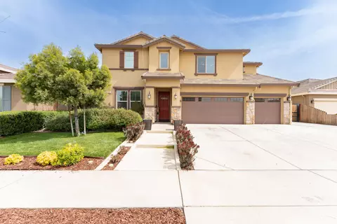 674 Ocean Street St, Tulare, CA 93274