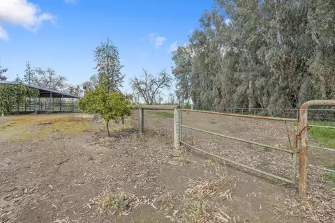 Exterior - 9678 Elder Ave, Hanford, CA 93230 photo 35 of 46