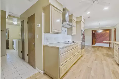 Entry Way - 9678 Elder Ave, Hanford, CA 93230 photo 4 of 7