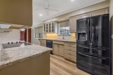 Kitchen - 9678 Elder Ave, Hanford, CA 93230 photo 5 of 5