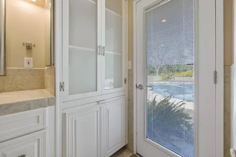 Bath - 9678 Elder Ave, Hanford, CA 93230 photo 2 of 4