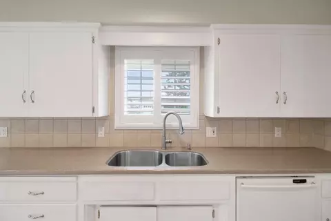 3224 W Harvard Ave, Visalia, CA 93277 photo 14