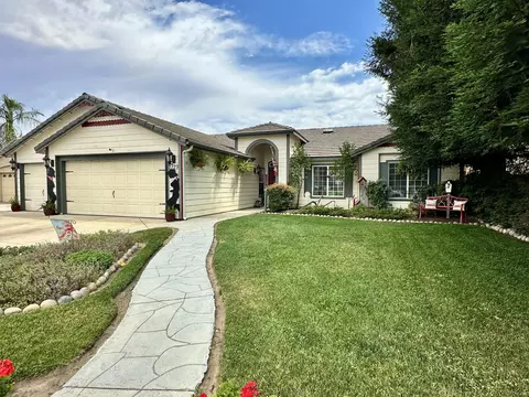 1729 W Pamela Ct, Porterville, CA 93257