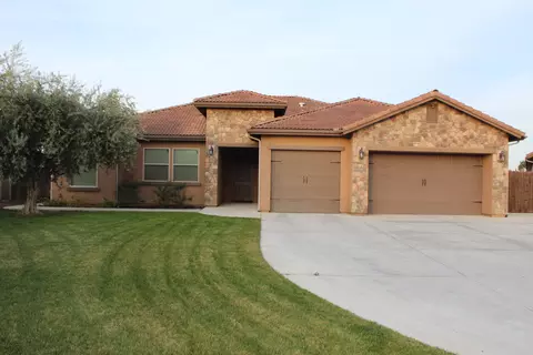 1449 Ben Cir, Porterville, CA 93257