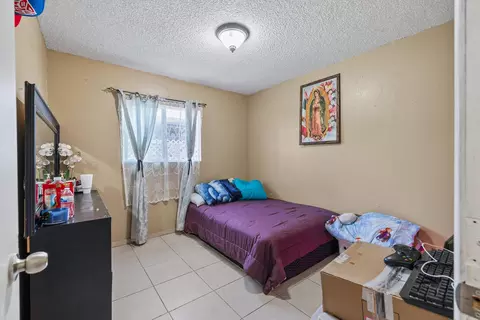 Bedroom - 672 N Smith Rd, Tipton, CA 93272 photo 1 of 5