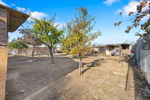Exterior - 672 N Smith Rd, Tipton, CA 93272 photo 16 of 16