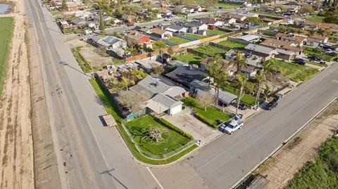 View/Area - 672 N Smith Rd, Tipton, CA 93272 photo 3 of 4