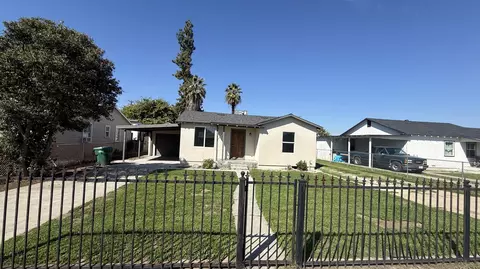 229 N Lotas St, Porterville, CA 93257
