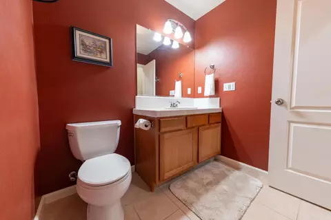 1029 Freedom Dr, Lemoore, CA 93245 photo 15