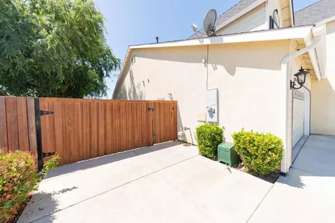 1029 Freedom Dr, Lemoore, CA 93245 photo 34