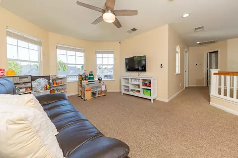 1029 Freedom Dr, Lemoore, CA 93245 photo 18