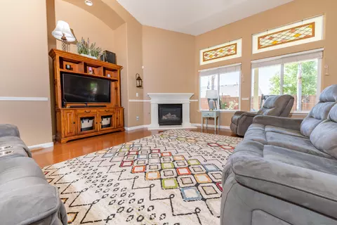 1029 Freedom Dr, Lemoore, CA 93245 photo 10