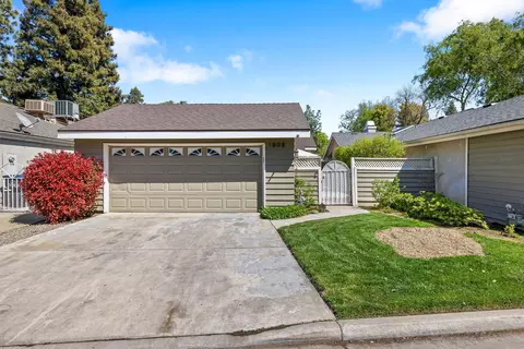 1808 S Enos St, Visalia, CA 93292