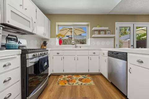 1808 S Enos St, Visalia, CA 93292 photo 17