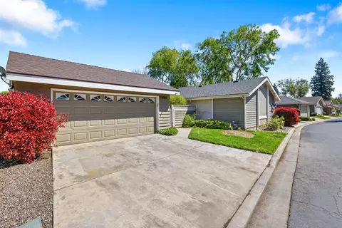 1808 S Enos St, Visalia, CA 93292 photo 2