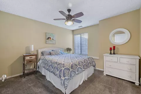 1808 S Enos St, Visalia, CA 93292 photo 19