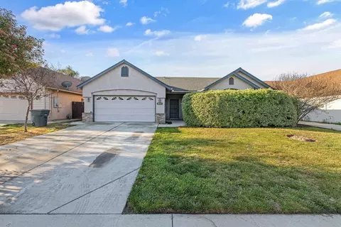 1627 E Knight Ct, Visalia, CA 93292