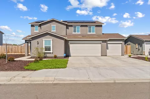 1071 N Spyglass St, Tulare, CA 93274