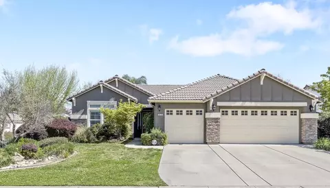 3634 N Minden Ct, Visalia, CA 93291