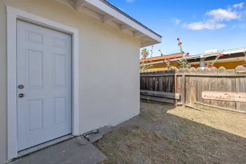 Exterior - 1813 6th Ave, Delano, CA 93215 photo 7 of 8
