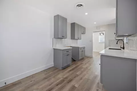 Entry Way - 1813 6th Ave, Delano, CA 93215 photo 1 of 5
