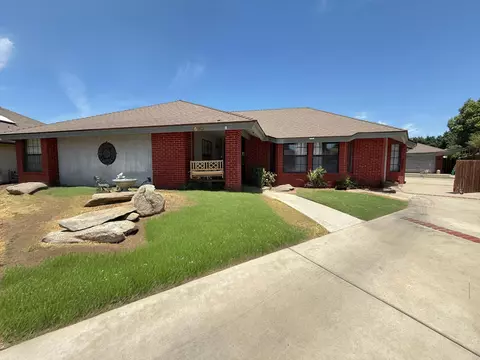 1450 W Brian Ln, Porterville, CA 93257