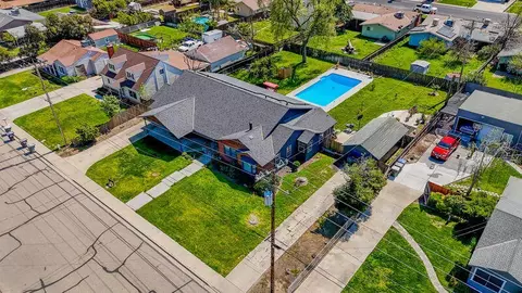View/Area - 4005 W Iris Ave, Visalia, CA 93277 photo 1 of 4
