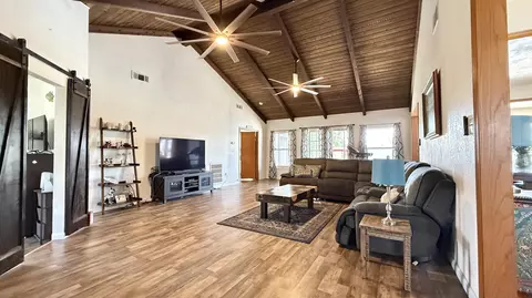 Living - 4005 W Iris Ave, Visalia, CA 93277 photo 5 of 8