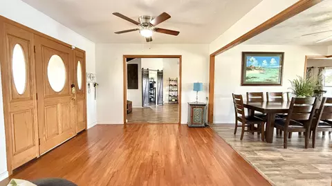 Entry Way - 4005 W Iris Ave, Visalia, CA 93277 photo 3 of 4