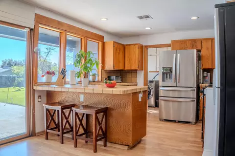 Kitchen - 4005 W Iris Ave, Visalia, CA 93277 photo 2 of 6