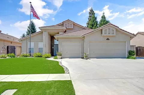 3523 S Cain Ct, Visalia, CA 93292