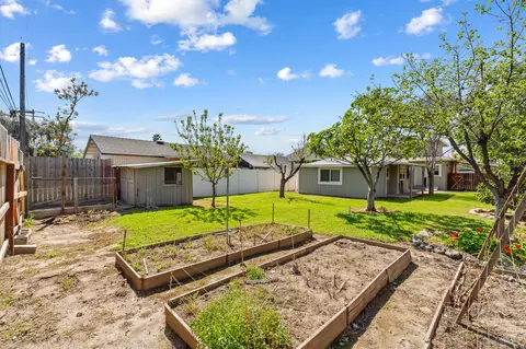241 S Orange Ave, Exeter, CA 93221 photo 39