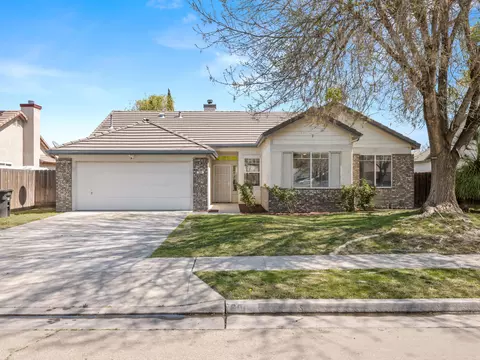 Exterior - 600 Haven Way, Lemoore, CA 93245 photo 2 of 6