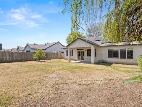Exterior - 600 Haven Way, Lemoore, CA 93245 photo 5 of 6