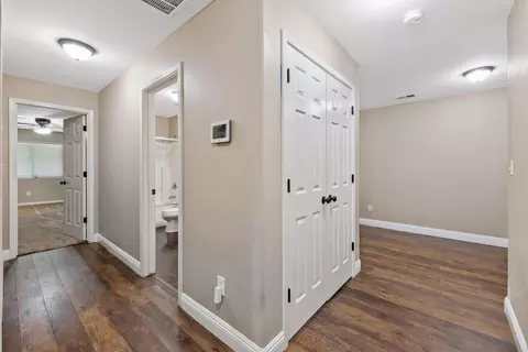 2427 E Dorothea Ave, Visalia, CA 93292 photo 19