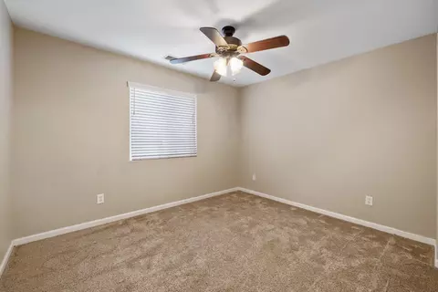 2427 E Dorothea Ave, Visalia, CA 93292 photo 24