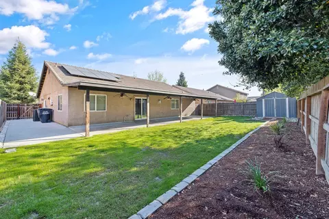 2427 E Dorothea Ave, Visalia, CA 93292 photo 36