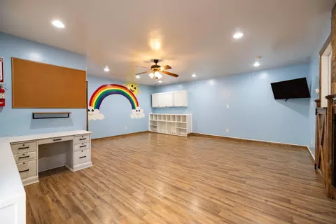 2427 E Dorothea Ave, Visalia, CA 93292 photo 30