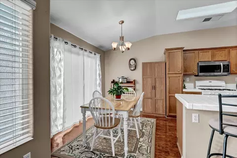 681 Sandcastle Ave, Lemoore, CA 93245 photo 16