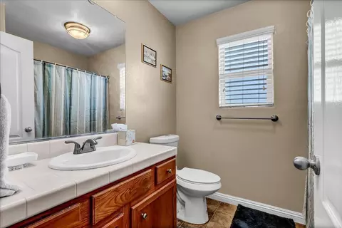 681 Sandcastle Ave, Lemoore, CA 93245 photo 21