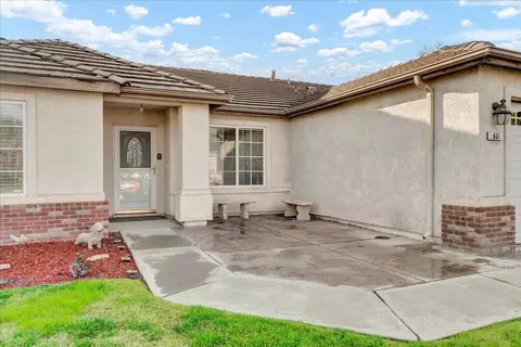 681 Sandcastle Ave, Lemoore, CA 93245 photo 3