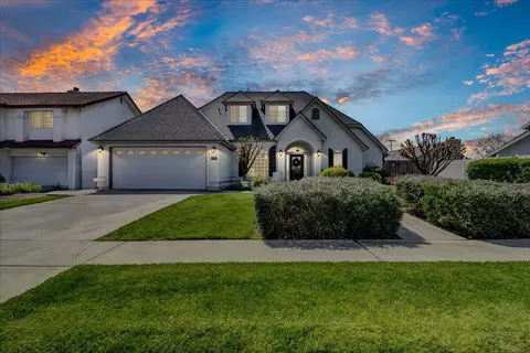 4033 W Douglas Ave, Visalia, CA 93291