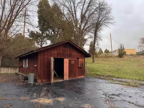 1440 Whitaker Forest Rd, Badger, CA 93603 photo 18