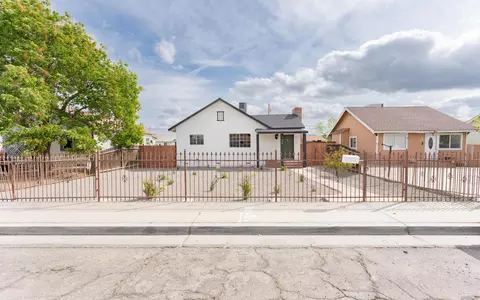 420 E Merced St, Avenal, CA 93204